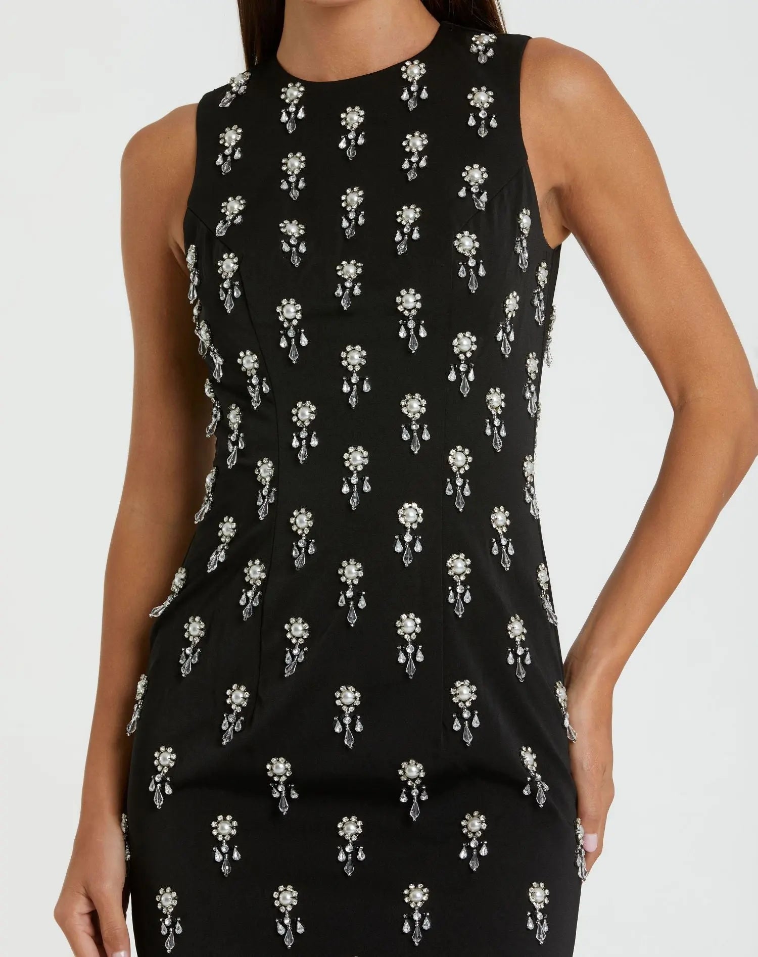 Black Embellished Sleeveless Fitted Cocktail Dress