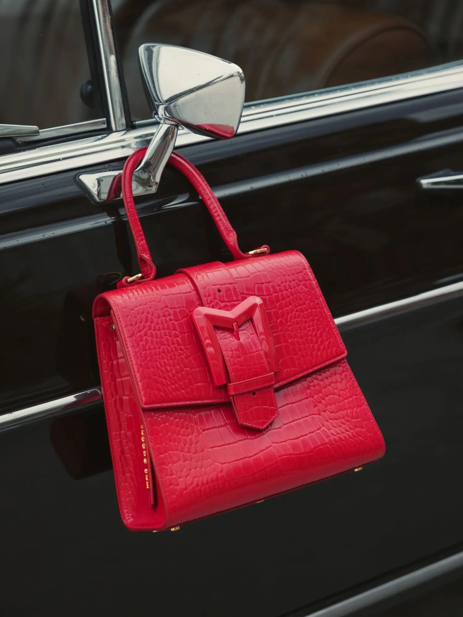 Red Buckled Medium Croco Leather Handbag with Detachable Strap